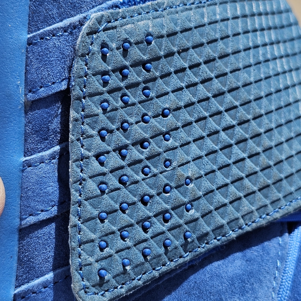 Adidas Tubular Invader SUEDE Bluebird Mens Size 10.5 Shoes Sneakers Blue BB1170 - Picture 11 of 12